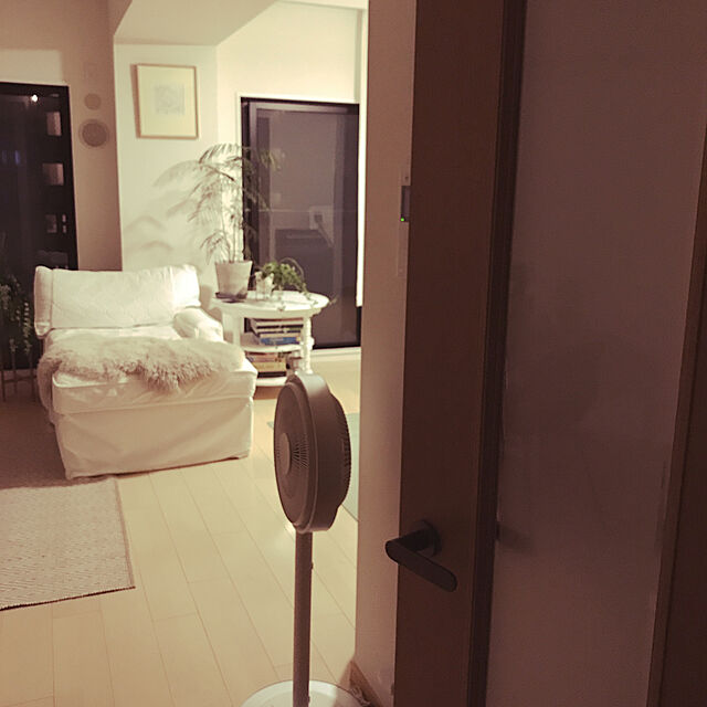 Lehuaのドウシシャ-カモメファン 扇風機 リビングファン 28cm 首振り リモコン付き ホワイト FKLU-281D WHの家具・インテリア写真