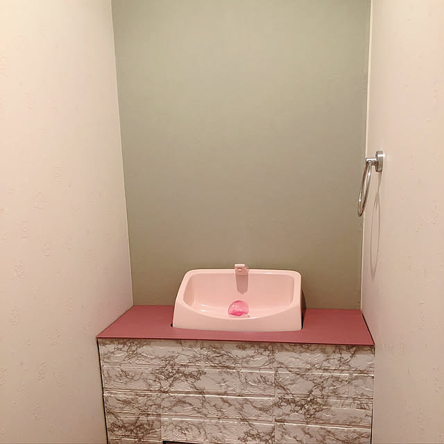 写真付きレビュー 壁紙 シール 5mパック 無地 白 パステルピンク ネイビー グレー フェミニン インディゴブルー 西海岸風 おしゃれ はがせる 無地 パターン柄 リメイクシートの通販商品 口コミ情報 Roomclipショッピング