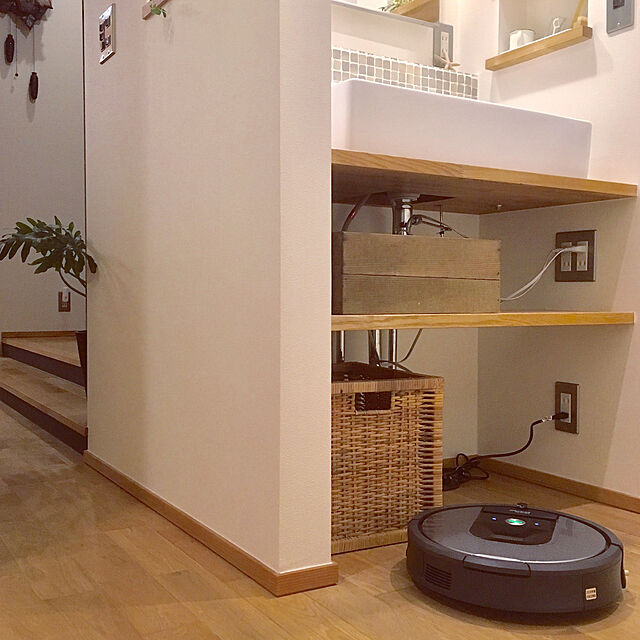 yukariの-『 ルンバ 960 』 アイロボット 公式 ロボット掃除機 上位モデル irobot アプリ wifiスケジュール機能 静音 お掃除ロボット 掃除ロボット 掃除機 クリーナー 【送料無料】【日本正規品】【メーカー保証】の家具・インテリア写真