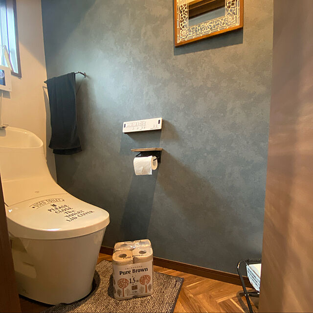 sevenhunterの-小さな空間をプチDIY&starf;トイレ用ビンテージ・男前ウォールステッカーの家具・インテリア写真