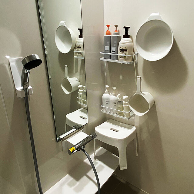 k0uの東和産業-東和産業 浴室用ラック ホワイト 約6.5×4.3×17.7cm 磁着SQ マグネット 39209の家具・インテリア写真