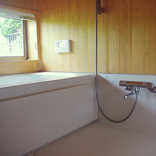 sugomoliのSANEI-SANEI ウォールソープディスペンサー 吸盤式 シャンプーや液体洗剤用 容量300ml 白 PW1710-W4の家具・インテリア写真