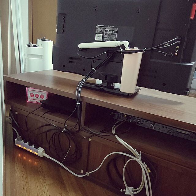 rieの花王-クイックルワイパー フロア用掃除道具 ハンディ 伸び縮みタイプ 本体の家具・インテリア写真