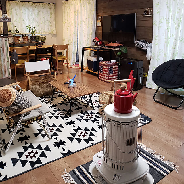 ciiiのニトリ-ウレタン入りラグ(フランネルキリムH GY 200X240) の家具・インテリア写真