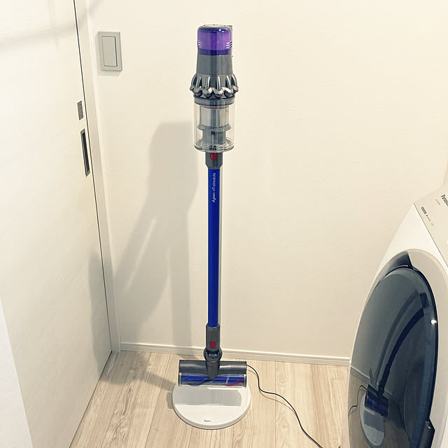 mi_yan.の-ダイソン SV14ABL Dyson V11 Absolute アブソリュート ニッケル/アイアン/ブルー 掃除機 コードレスクリーナー サイクロン式【送料無料】【KK9N0D18P】の家具・インテリア写真