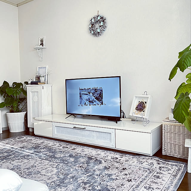 izurinaの萩原-アンティーク絨毯風プリントラグ カメオ 190×240 グレーの家具・インテリア写真