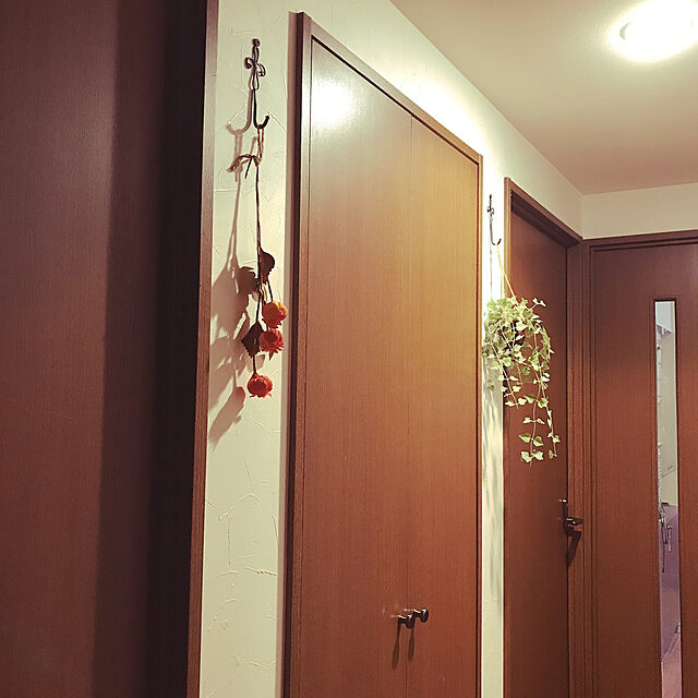 Tirieの-フェイクグリーン ハンギング アイビー 光触媒加工 （ 人工観葉植物 吊り下げ 壁飾り ）の家具・インテリア写真