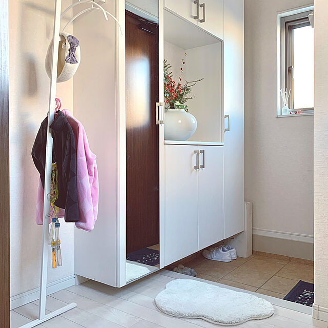 koko_hikaの-【メーカー直送】イケヒコ バスマット 滑りにくい 洗濯機可 雲型 アイボリー/グレー 全2色 40×60cm 「くも」の家具・インテリア写真