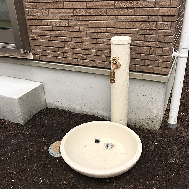 Tanakaaaの-立水栓 水栓柱 TOSHIN トーシンコーポレーション SAGAN サガン アイボリー ガーデンパンは別売りです SC-SAG-IV おしゃれ かわいい 蛇口 ガーデニング 庭まわり 屋外 水道 水廻りの家具・インテリア写真
