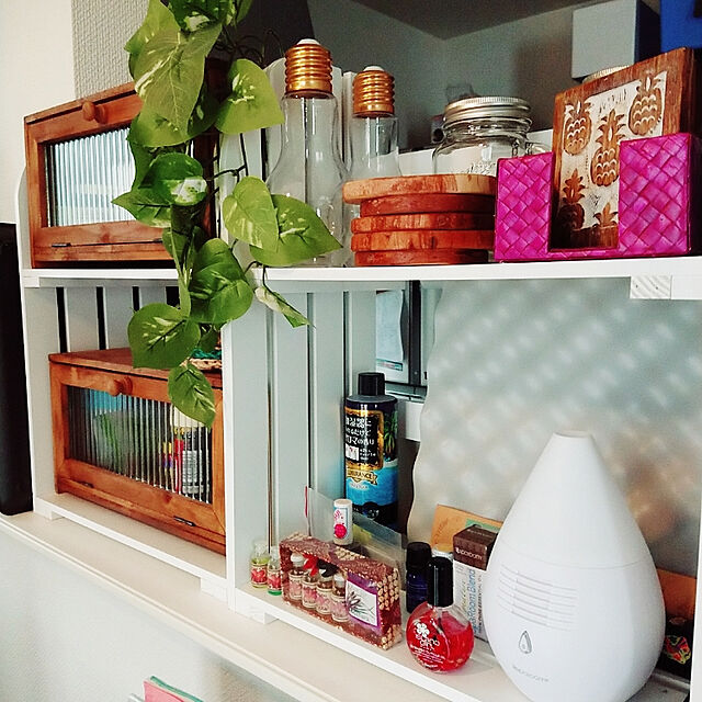 yuriの-スパルーム センティファイヤー/Scentifier 気化式アロマディフューザーでエッセンシャルオイルの香りを拡散 単三乾電池4本またはUSBケーブル使用の家具・インテリア写真