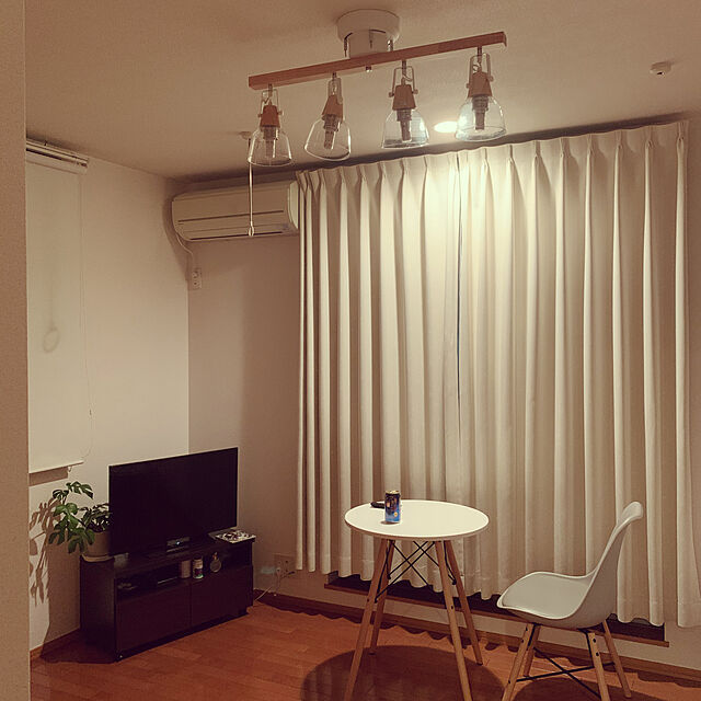 ayuasiのニトリ-円形テーブル(サークル2 60) の家具・インテリア写真