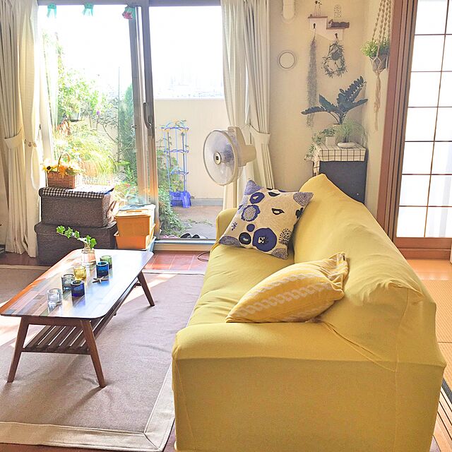 tirolの-Kauniste（カウニステ） / Sunnuntai（サンデー）ブルー クッションカバー 47×47 cm 北欧 ブランド ファブリック(生地)の家具・インテリア写真