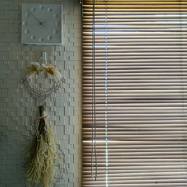mizucchiの-コマンドフック 壁紙用 フォトクリップ ホワイト しっかり固定 キレイにはがせる 生活用品 生活雑貨 CMK-SC01Sの家具・インテリア写真