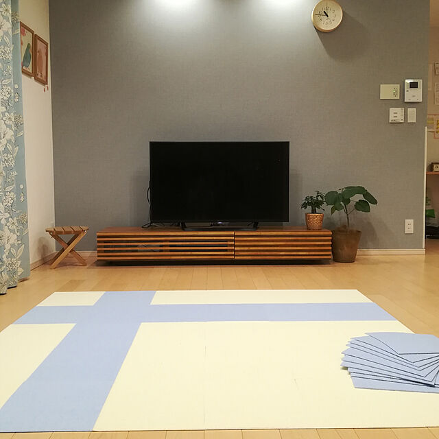 chan_ayu_1226のサンコー-おくだけ吸着 ペット用撥水タイルマット 8枚入 ブルー 8枚入りの家具・インテリア写真