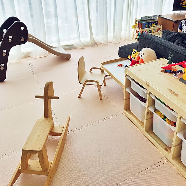 Snug_housE317の-送料無料 木製ミニチェア カトージ Katojiベビーチェア ローチェア 室内グッズの家具・インテリア写真