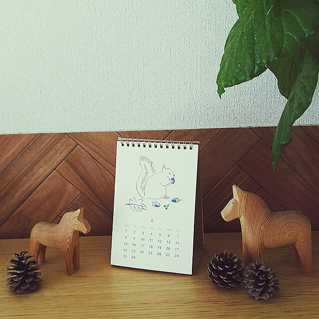 tokiwaの-2019年 カレンダー 卓上 山の動物 落合恵 デスクカレンダー セール【あす楽対応】の家具・インテリア写真