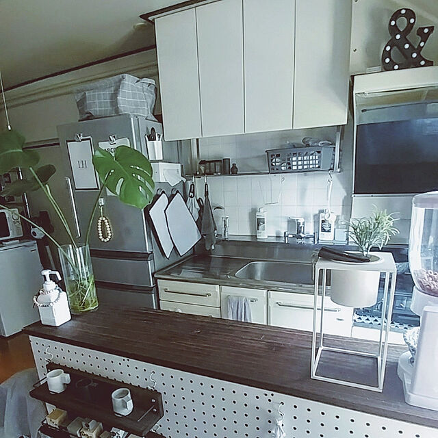 you-riのルームアンドホーム-ルームアンドホーム 鉢カバー ホワイト 28×15×15cm スタンド フラワーベース 花器 M モノ 植木鉢 F型の家具・インテリア写真