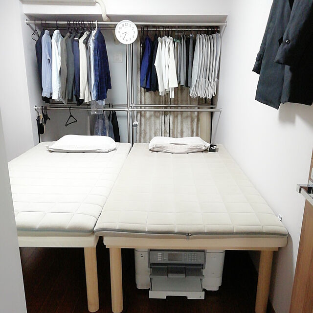jucaの-こうひん 日本製 ひのき すのこベッド 『マレ』 シングルサイズ 全長190cm 幅100cm 高さ32cm 揺れやきしみが少ない6本脚構造 角や脚が丸く、かわいいフォルムの家具・インテリア写真