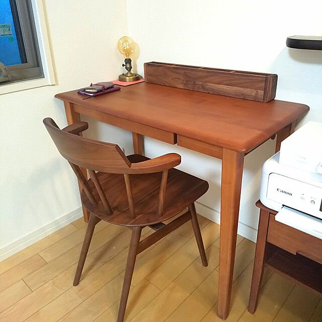 rikkyの-サイドテーブル 北欧 おしゃれ ベッドサイド テーブル 幅40 ソファ用 シンプル シック モダン リビング 引き出し ナイトテーブル アルダー材 オイル仕上げ ブラウン 品質保証 ISSEIKI ERISの家具・インテリア写真