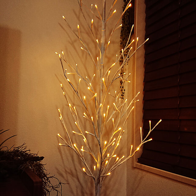 orikoの-LED ブランチツリー 高さ180cm クリスマスツリー ホワイト 白 おしゃれ クリスマス ツリー 枝ツリー 北欧 屋外 ガーデン【送料無料】の家具・インテリア写真