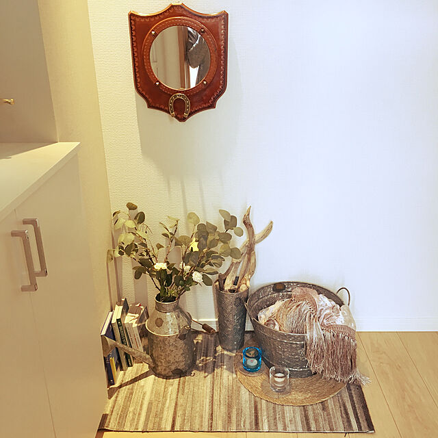 PONの-シャビーな質感のハンドメイド花器、使い方色々、インテリアとしてオススメ［ブリキ プランター］の家具・インテリア写真