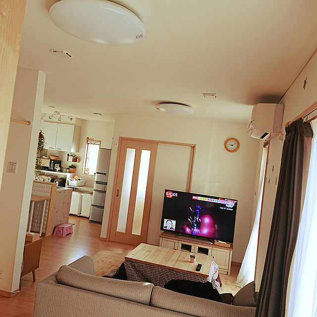 aiのニトリ-3人用布張りソファ(NポケットA3 FM-MO) の家具・インテリア写真