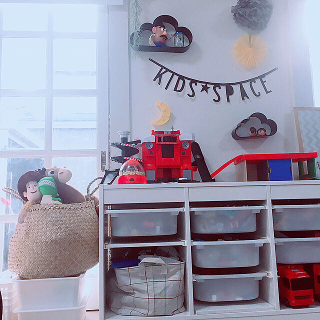 Ru___4のイケア-[IKEA/イケア/通販]TROFAST トロファスト 収納コンビネーション, ホワイト/ホワイト【北欧デザインの見せるおもちゃ箱。子供部屋に最適なおしゃれ収納ラック】[10](d)(39222260)の家具・インテリア写真