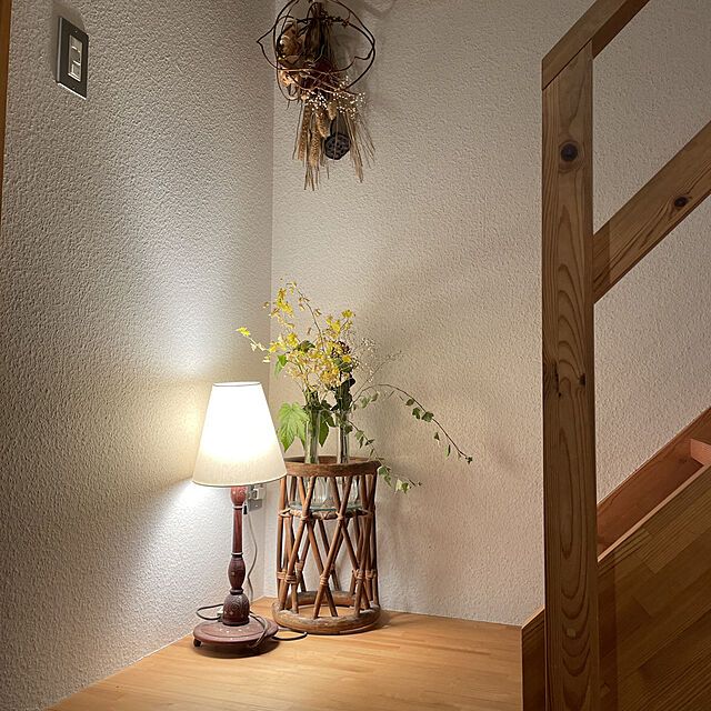 TSURUMAKIの-テーブルスタンド用 ランプシェード 交換用　キャッチ式　直径15cm～36cm　 スラブ　シェードのみ　照明　ランプ　かさの家具・インテリア写真