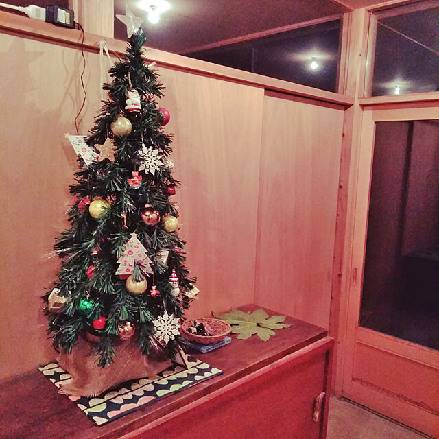 kuma8の-クリスマスツリー 北欧 120cmファイバーツリーセット オーナメントセットの家具・インテリア写真