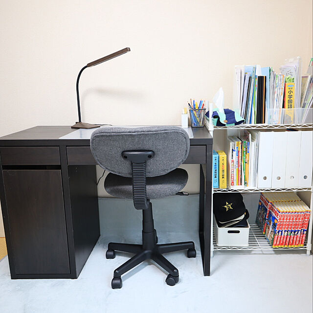 megumi_homeのイケア-[IKEA/イケア/通販]MICKE ミッケ デスク, ブラックブラウン【I】【北欧デザインのデスク。オフィス・パソコン・勉強机に。収納も選べる】【d】(00354275)の家具・インテリア写真