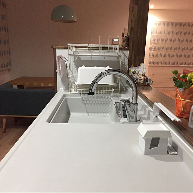 Yukaのニトリ-排水可能な防汚・抗菌加工スリム洗い桶(リベラリスタ 22x36ｃｍ ホワイト) の家具・インテリア写真