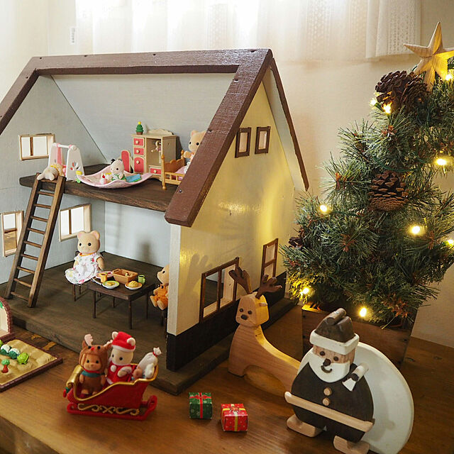 slow-lifeの-シルバニアファミリー　ちいさなクリスマスセットの家具・インテリア写真