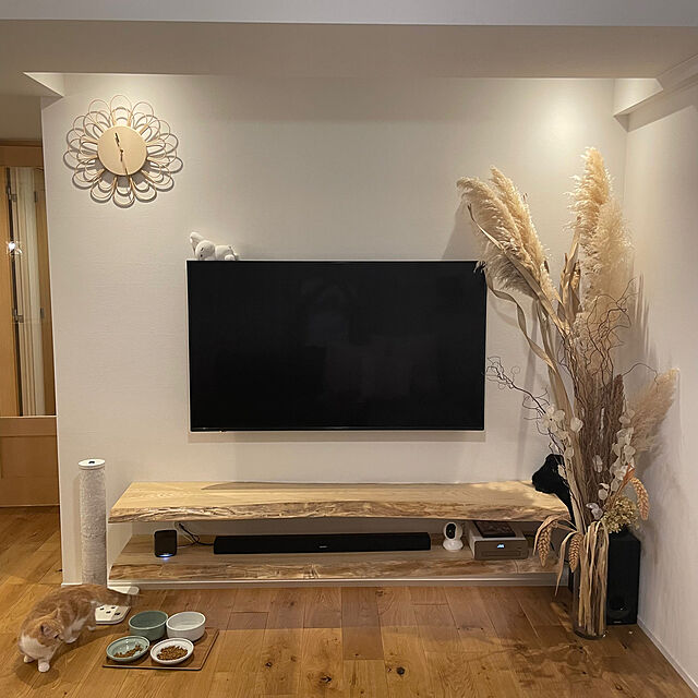 mayutakaの-ラタンと木のナチュラルな籐とトネリコの時計ラタンのミラーなどと壁に配置してもいいですね。の家具・インテリア写真
