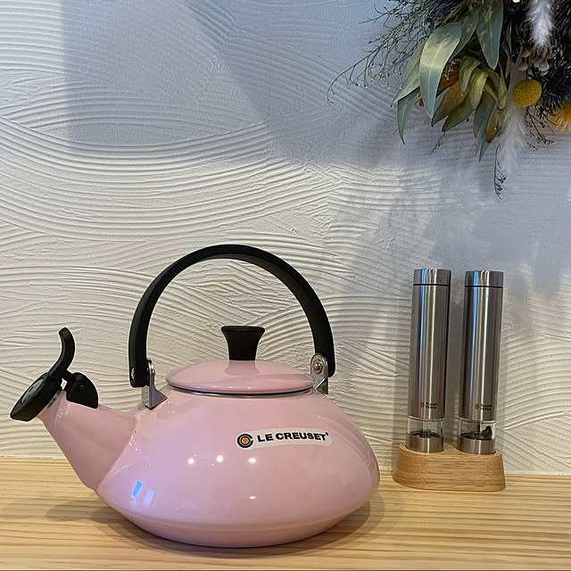 2kids_ma_maの-ラッセルホブス 電動ミル ソルト＆ペッパー ミニ Russell Hobbs 7932JP【ハンディ コンパクト 小さめ 岩塩 セラミック刃 塩 コショウ ミル キッチン おしゃれ インスタ映え 人気 ギフト プレゼントとして】の家具・インテリア写真