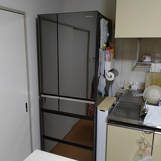 akikamo8のニトリ-隙間収納スチールワゴン ロータイプ(幅15cm 高さ85cm) の家具・インテリア写真