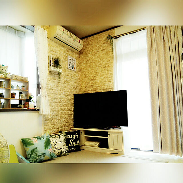 kumingのニトリ-裏地付き遮光2級・遮熱カーテン(パターン レッドパープル 100X220X2) の家具・インテリア写真