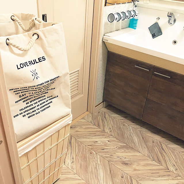 nikoのLe Naturalisme-MgDa（メダ）洗濯かご ランドリーバスケット 取って付き 撥水 大容量 折り畳み式 綿麻生地 収納ボックス 軽量 省スペース (67L ホワイト)の家具・インテリア写真