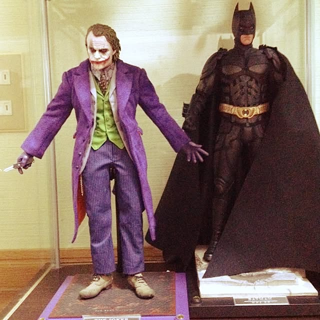 ムービー・マスターピース DX バットマン 1/6スケールフィギュア