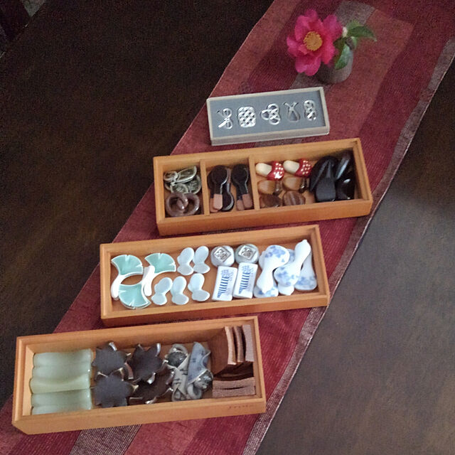 Renの花楽堂-【能作】箸置きセット 結び 　はしおき5個　桐箱入りギフトセットの家具・インテリア写真