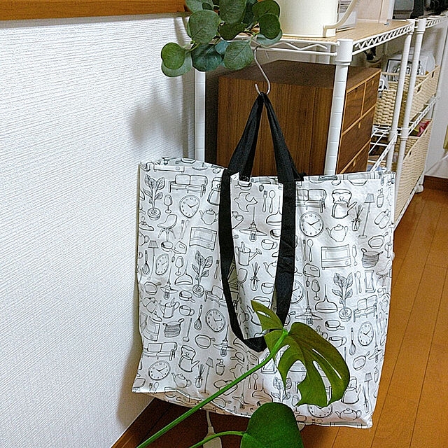 Ayumuのニトリ-マイバッグ 総柄 PP111(ホワイト/M) の家具・インテリア写真