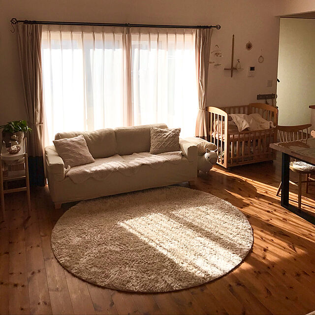 nihiのインテリアショップゆうあい-ムートンラグ ムートンフリース ムートン フェイクファー ふわふわラグ 約60×180cm （2匹サイズ） カーペット マット Mouton 絨毯 手洗い可能 短毛タイプ フェイク (Y)の家具・インテリア写真