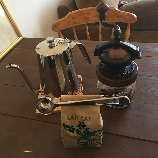 mt.eastの-カマノコーヒーミル＆Ballメイソンジャーセット Red Rooster Camano Coffee Mill 手挽きコーヒーミル グラインダー メイソンジャー アメリカ雑貨 アメリカン雑貨の家具・インテリア写真