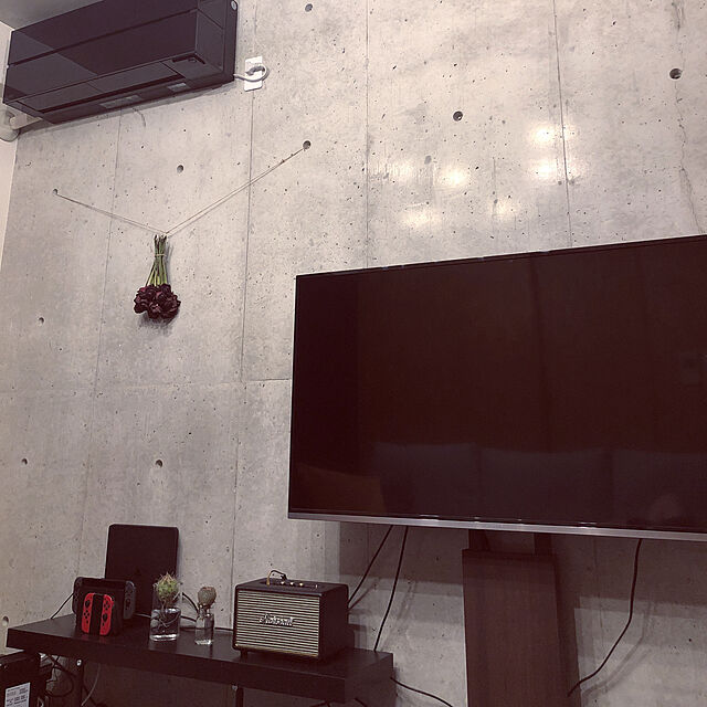 yfのナカムラ-ナカムラ 〜79V型対応 WALL ウォール 壁寄せテレビスタンドV3 ロータイプ ウォールナット M05000130 M05000130の家具・インテリア写真