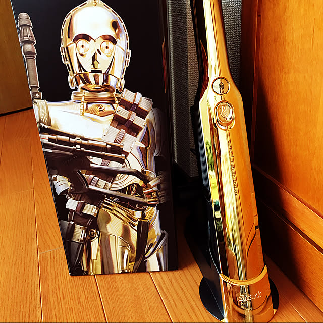 Umichanの-Shark Star Wars Limited Edition　充電式ハンディクリーナー　W30 C-3PO　日本限定　WV251JC3PO　掃除機　在庫限りの家具・インテリア写真