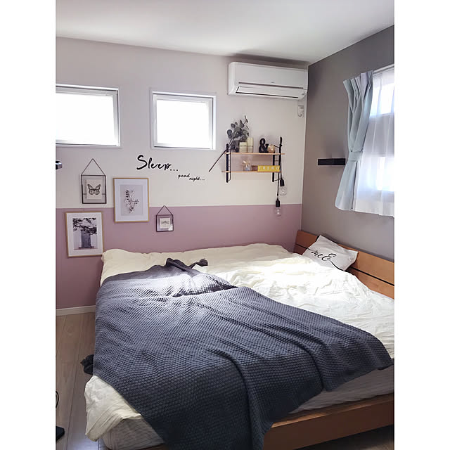 写真付きレビュー 壁紙 のり付き ラベンダー 無地 壁紙 紫 パステルカラー クロス おしゃれ 壁紙 壁紙張り替え キズに強い 撥水 抗菌 消臭 光触媒 表面強化 幼児の城 くすみ紫 無地 シンプル 石目調 織物調 むらさき くすみピンク 韓国風インテリア Diy リフォーム 国産