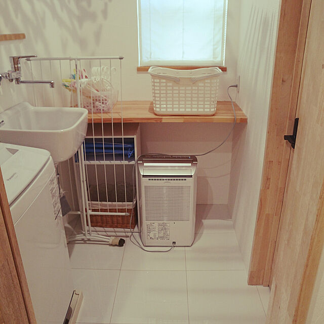 Ayumiのニッペホームプロダクツ-森田アルミ工業 室内物干し ワイヤーpid 4m (ピッドヨンエム) 部屋干し 洗濯物干し 伸縮可能 最長4m 最大荷重10kg SUS304ステンレス ホワイトの家具・インテリア写真