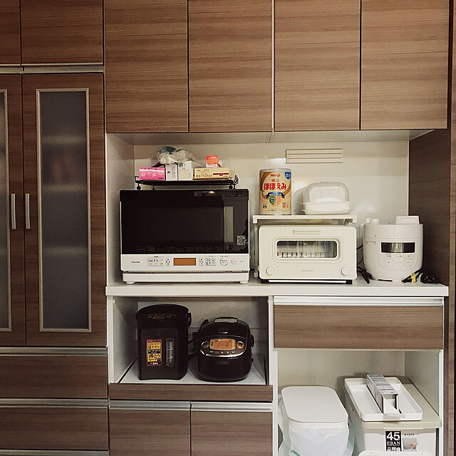 maikoの-レンジラック レンジの上が収納スペース チェック柄 A02 ｜ レンジ上 隙間収納 小物収納 トレー 耐熱 電子レンジ 有効活用 キッチン すき間の家具・インテリア写真