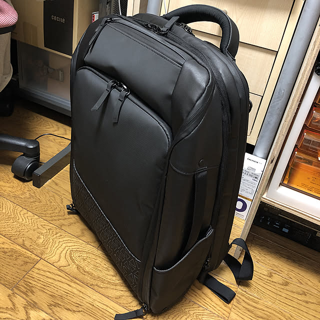 Keiの-【日本初上陸／正規品／正規販売店】ノマティック　トラベルパック（NOMATIC　TRAVEl　PACK　ノーマ　クラウドファンディング　makuake　kickstar　成功商品　機能的　防犯性）【送料無料　ポイント2倍　在庫有り】【あす楽】【3月14迄】の家具・インテリア写真