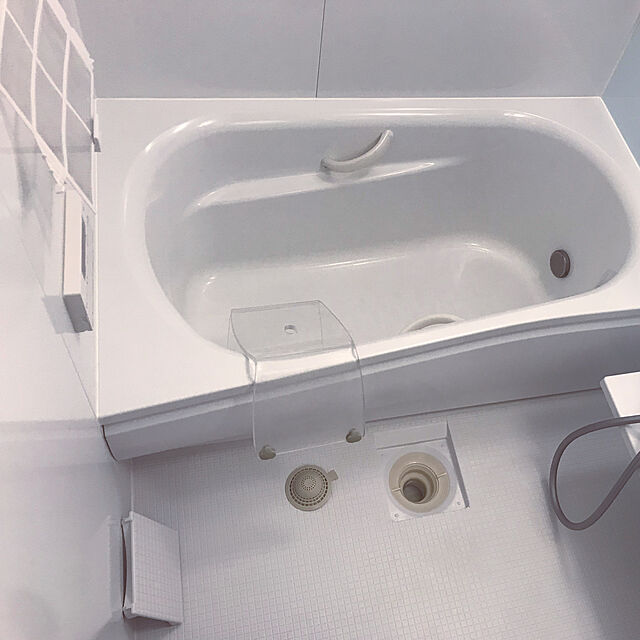 Kobamiのケィ・マック-アクリル製 お風呂いす サイズS クリア 【フェイヴァ】の家具・インテリア写真