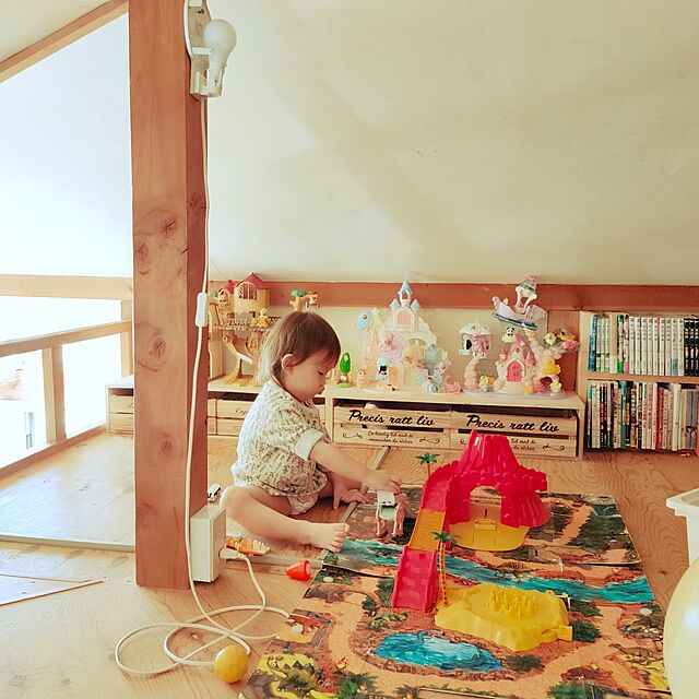 yukaのエポック社-シルバニアファミリー コ-72 ゆめいろマーメイドキャッスルおもちゃ こども 子供 女の子 人形遊び ハウス 3歳の家具・インテリア写真